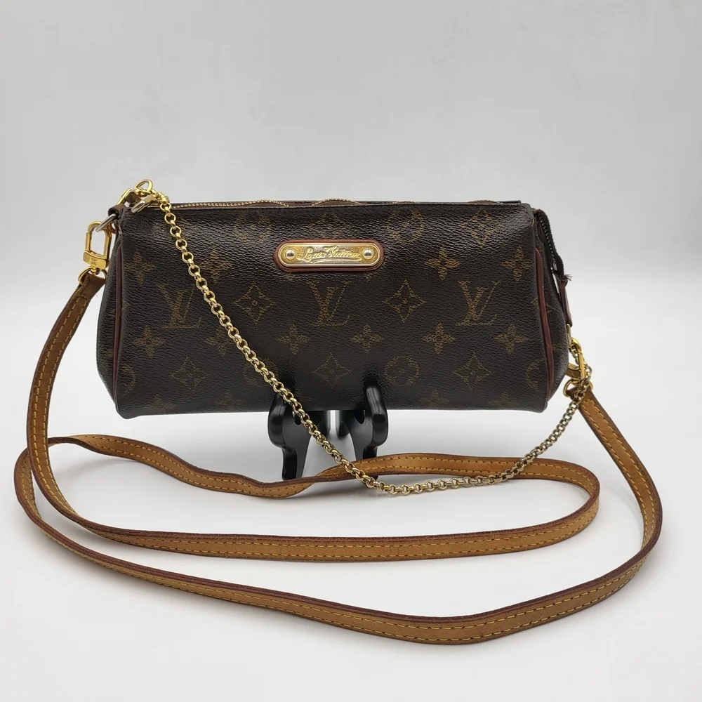 LOUIS VUITTON Eva Monogram Leather Pochette Bag..Authentic..